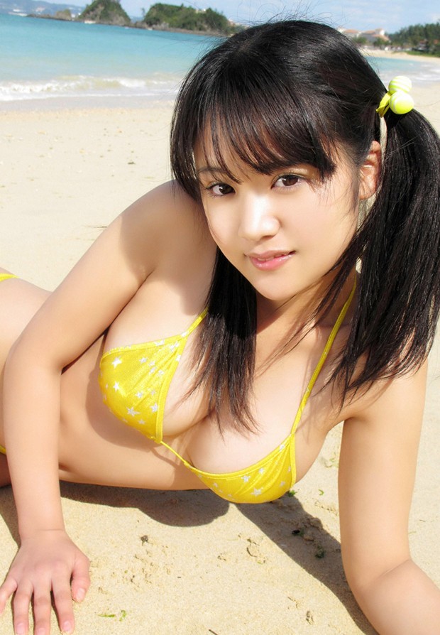 可爱日系美女泳装写真